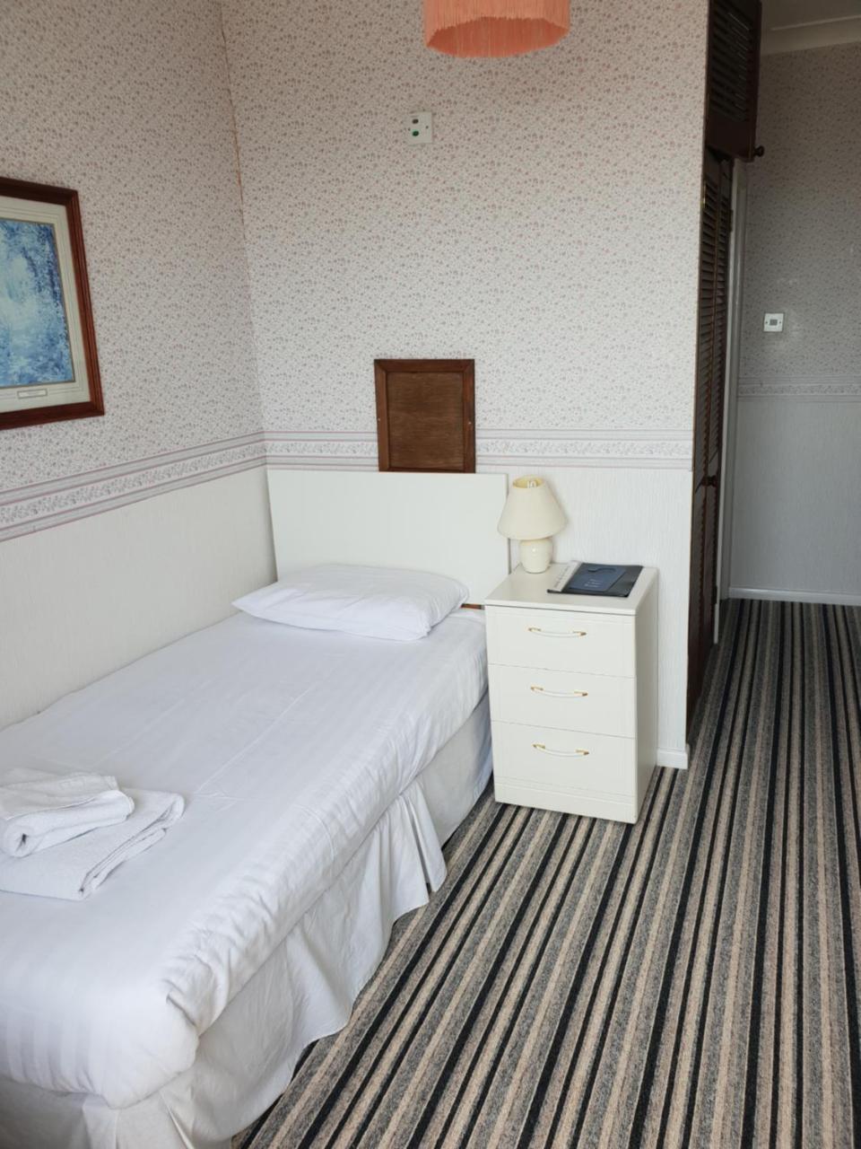 The Wight Bay Hotel - Isle Of Wight Сэнддаун Экстерьер фото